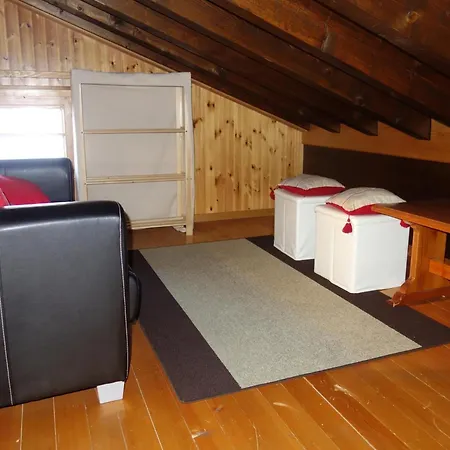 In Les For 6 Guests Апартаменты