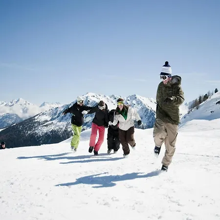 In Les For 6 Guests *