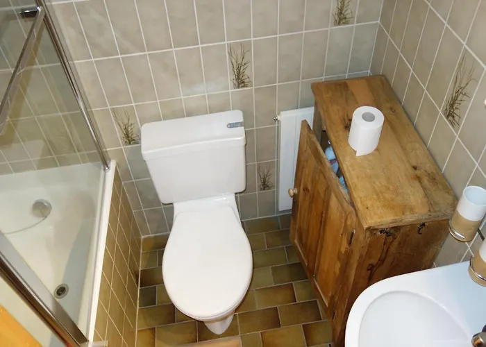 Apartment In Les For 6 Guests Agettes