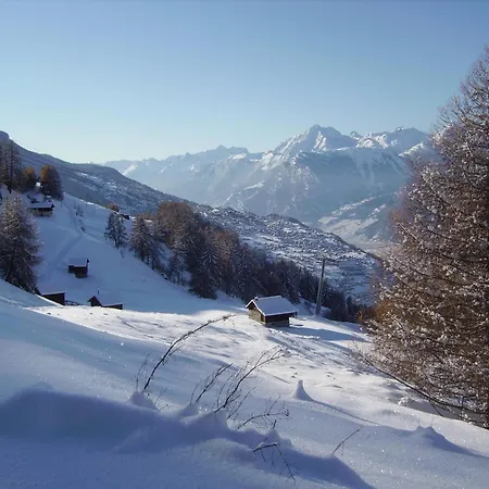 Appartamento In Les For 6 Guests *