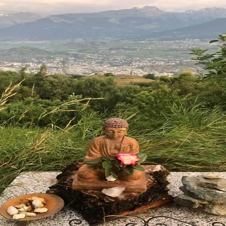 Appartamento In Les For 6 Guests