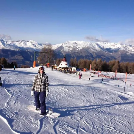 In Les For 6 Guests Appartamento *